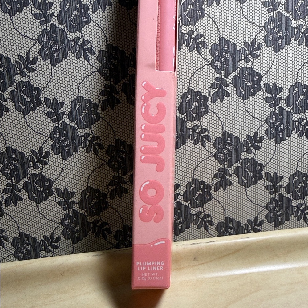 So Juicy Plumping Lip Liner Westwood
